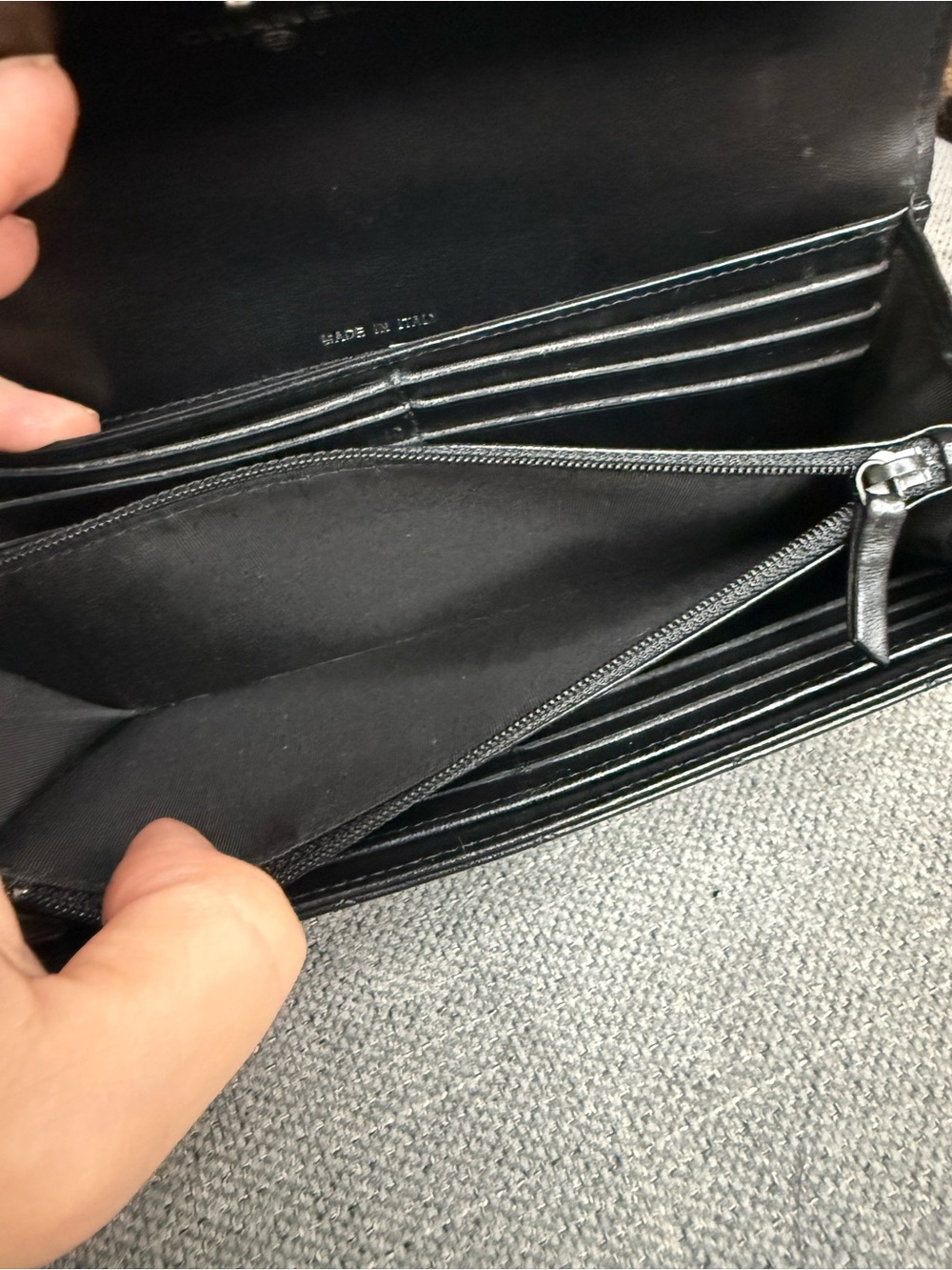 CHANEL Boy SO BLACK lambskin long wallet - Picture 9 of 11